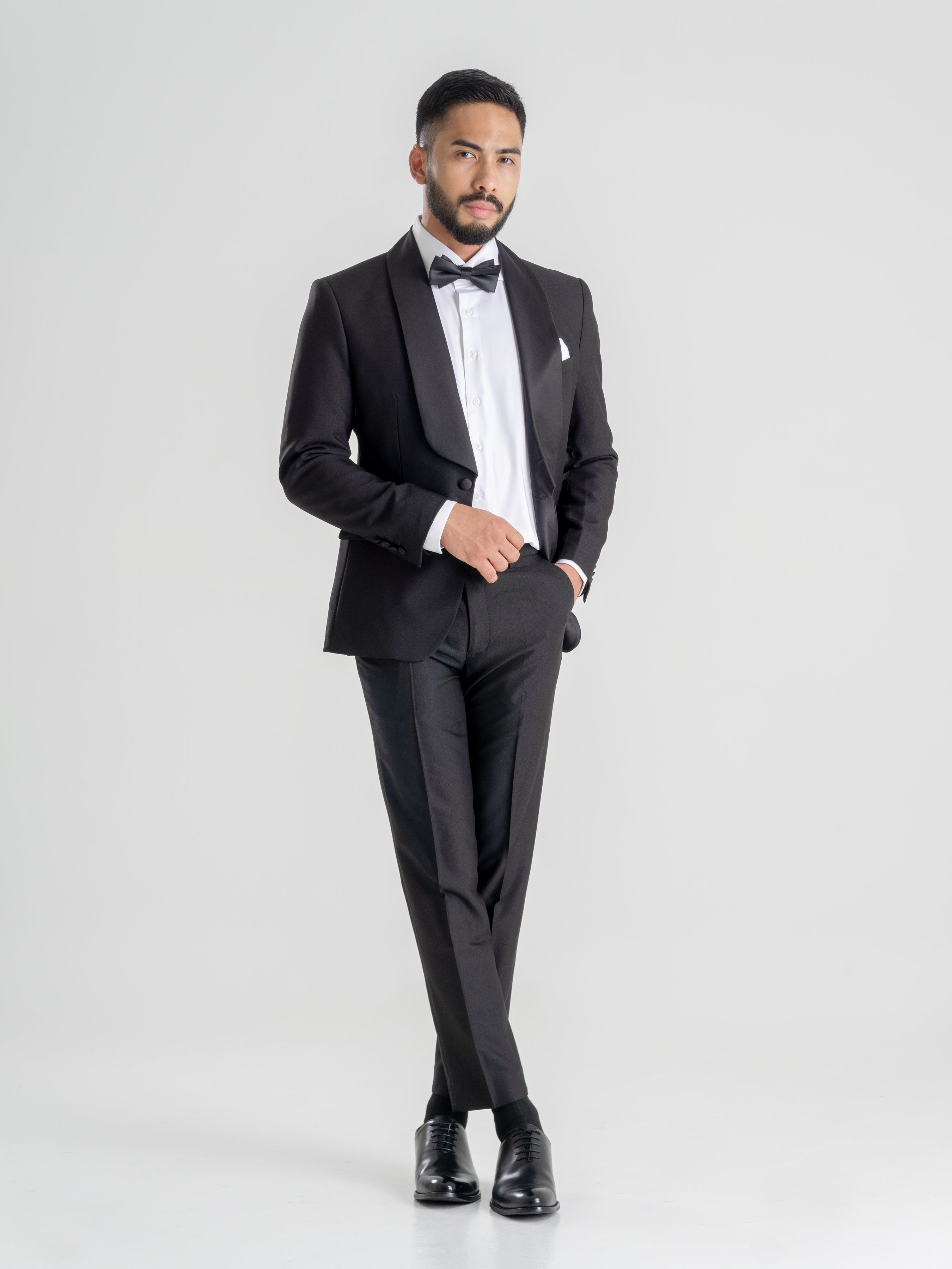 A Guide on Choosing The Perfect Wedding Suit