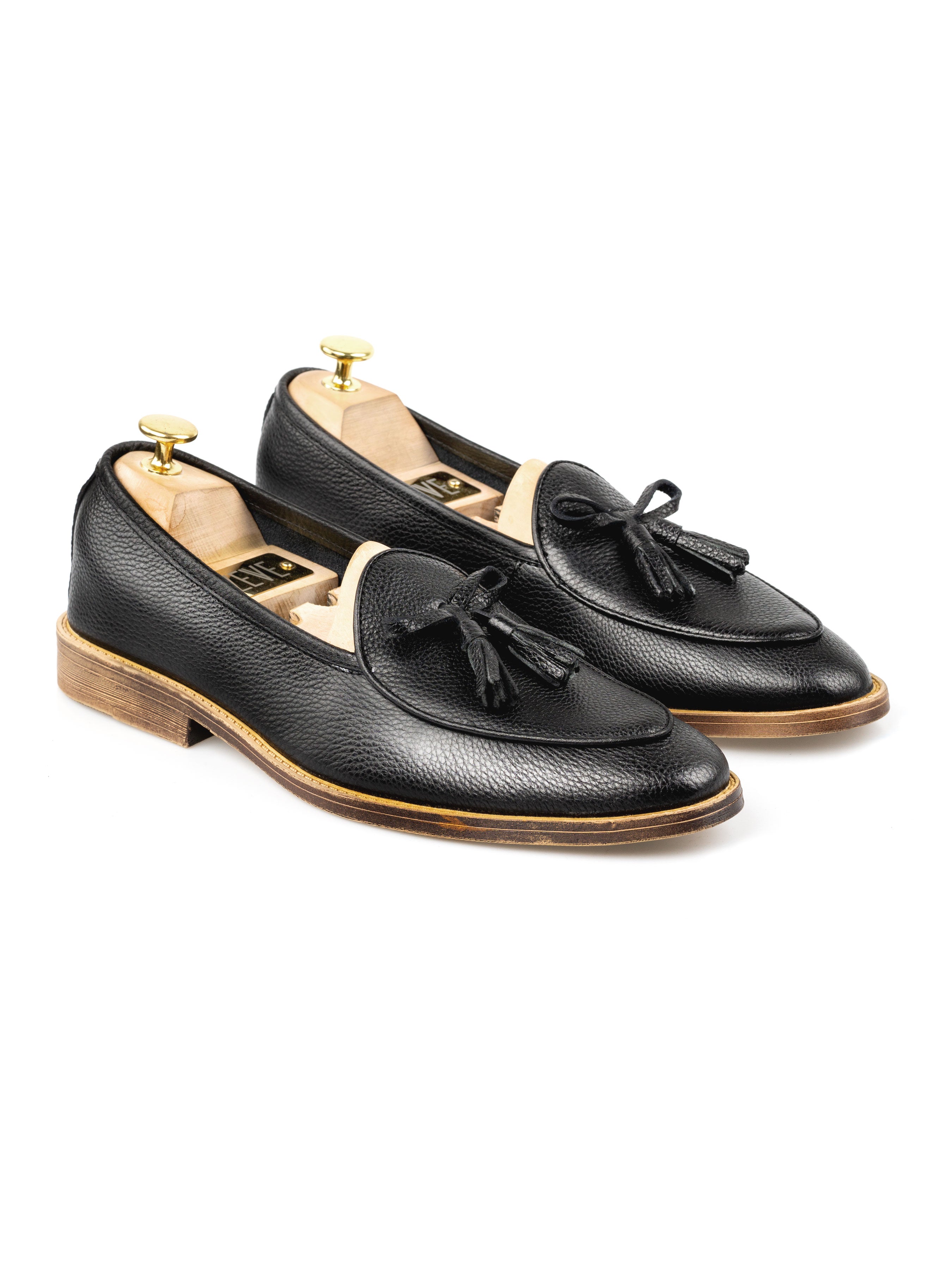 Belgian Loafer with Ribbon Tassel - Black Pebble Grain Leather (Flexi-Sole) - Zeve Shoes