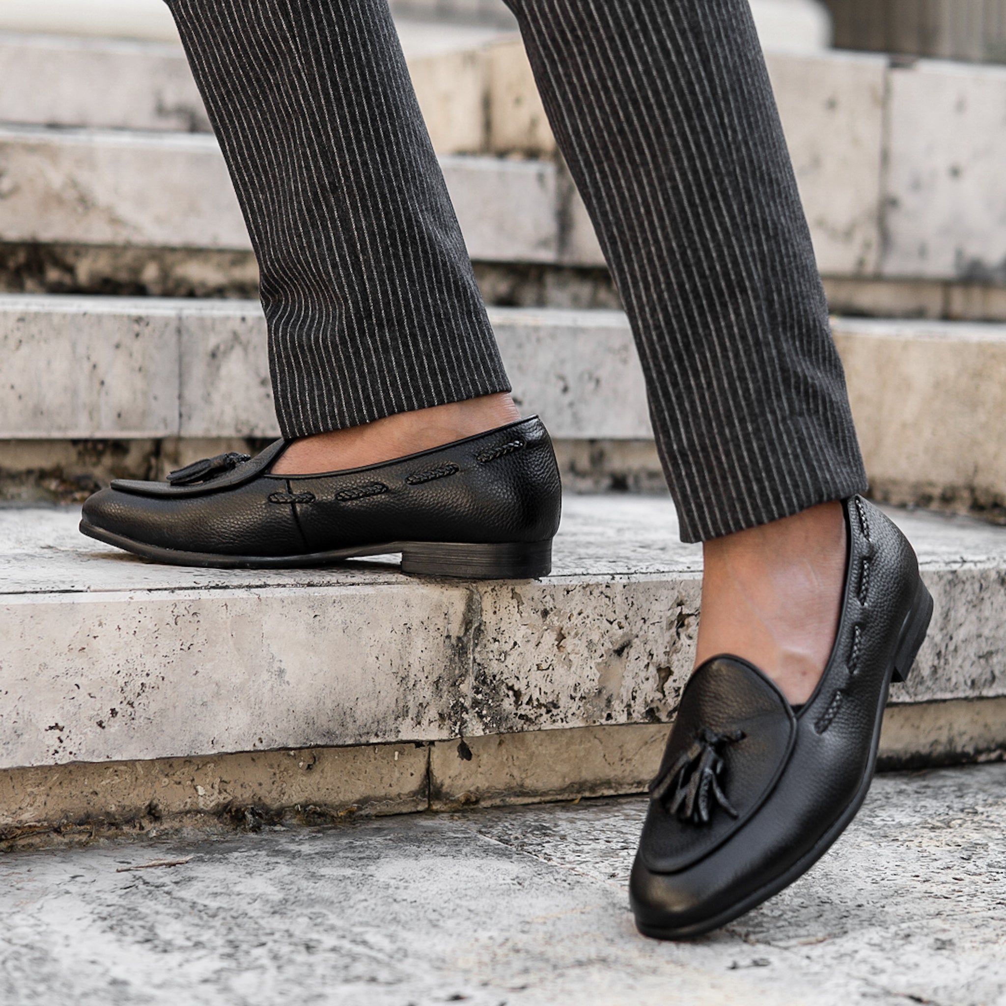 Belgian Loafer With Tassel - Black Pebble Grain Leather - Zeve Shoes