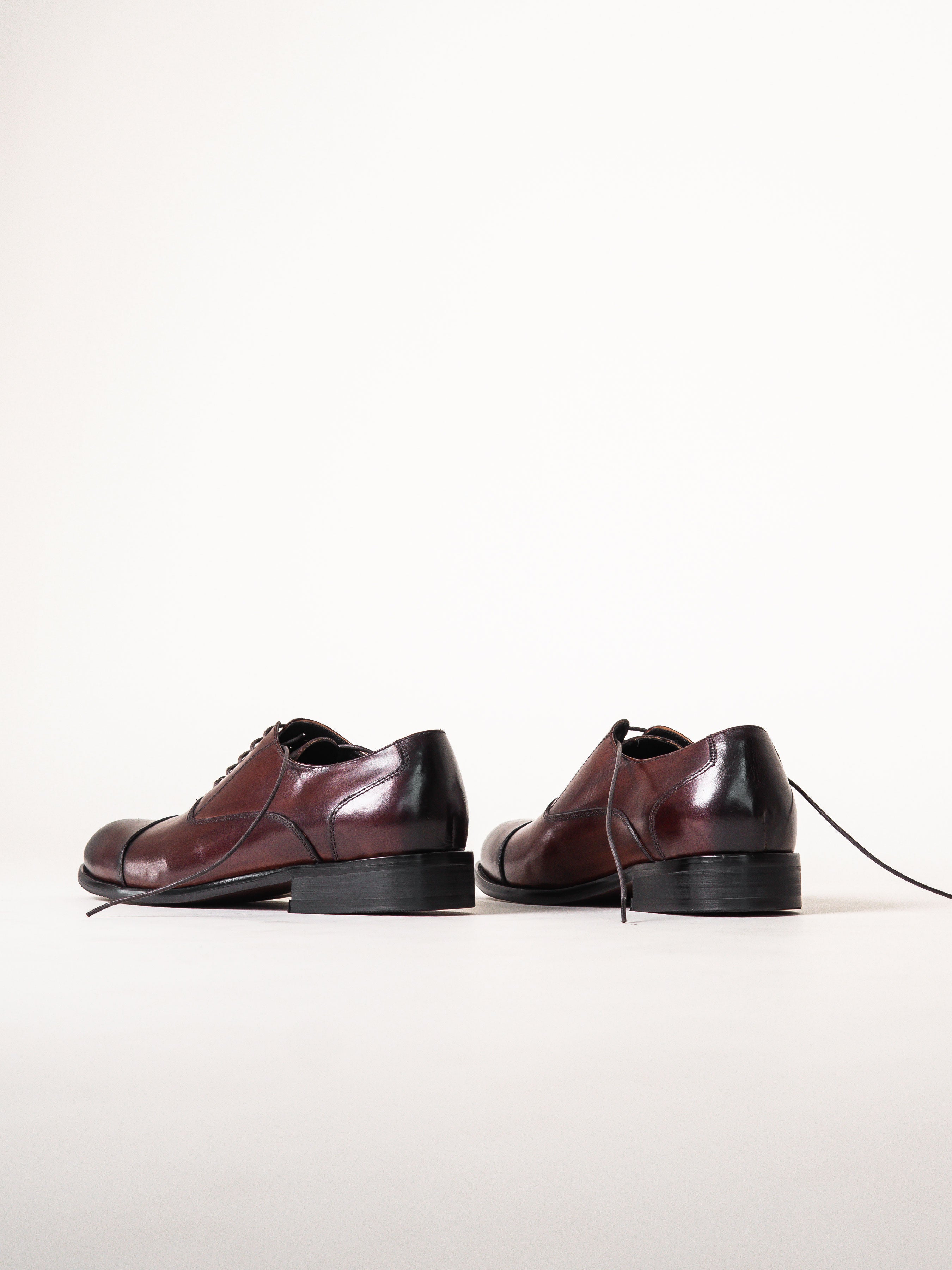 Oxford Cap Toe - Dark Brown Lace Up (Hand Painted Patina) - Zeve Shoes